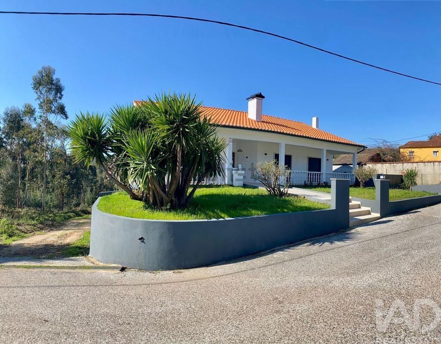小楼房或独栋别墅出售在 Vila Facaia - 外立面