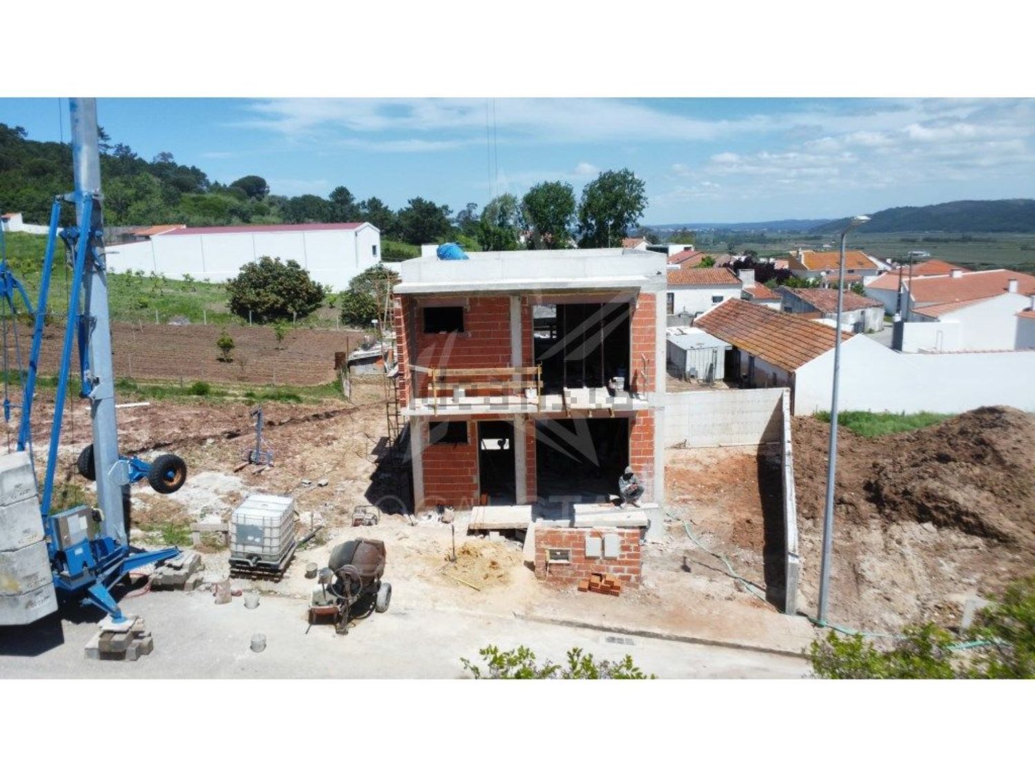 小楼房或独栋别墅出售在 Famalicão - 外立面