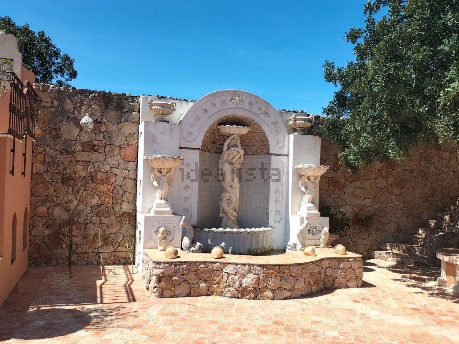 小镇楼房出售在 Santa Bárbara de Nexe - 外立面