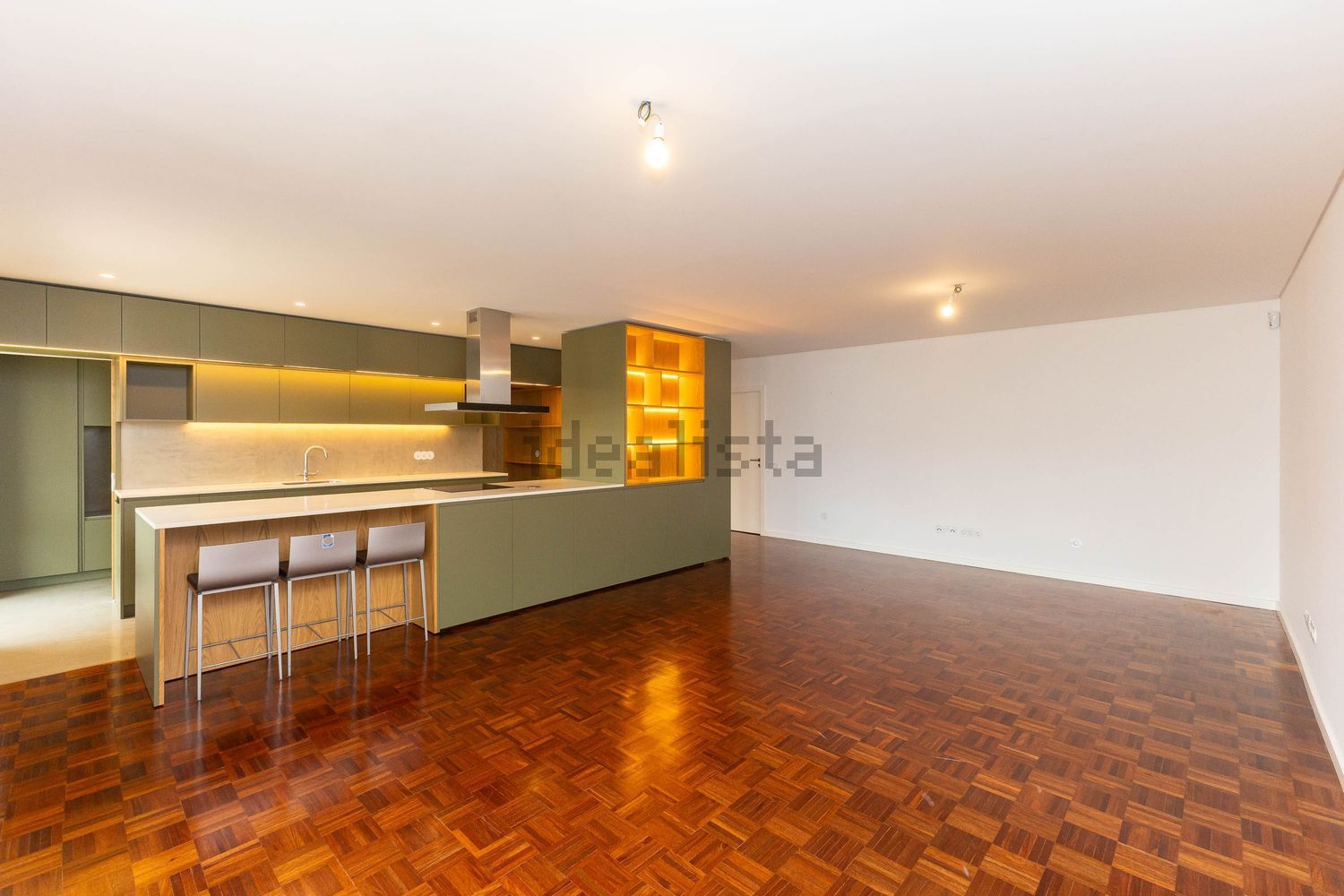 出租公寓 t3在Rua Conde Alto Mearim, 829 - 客厅