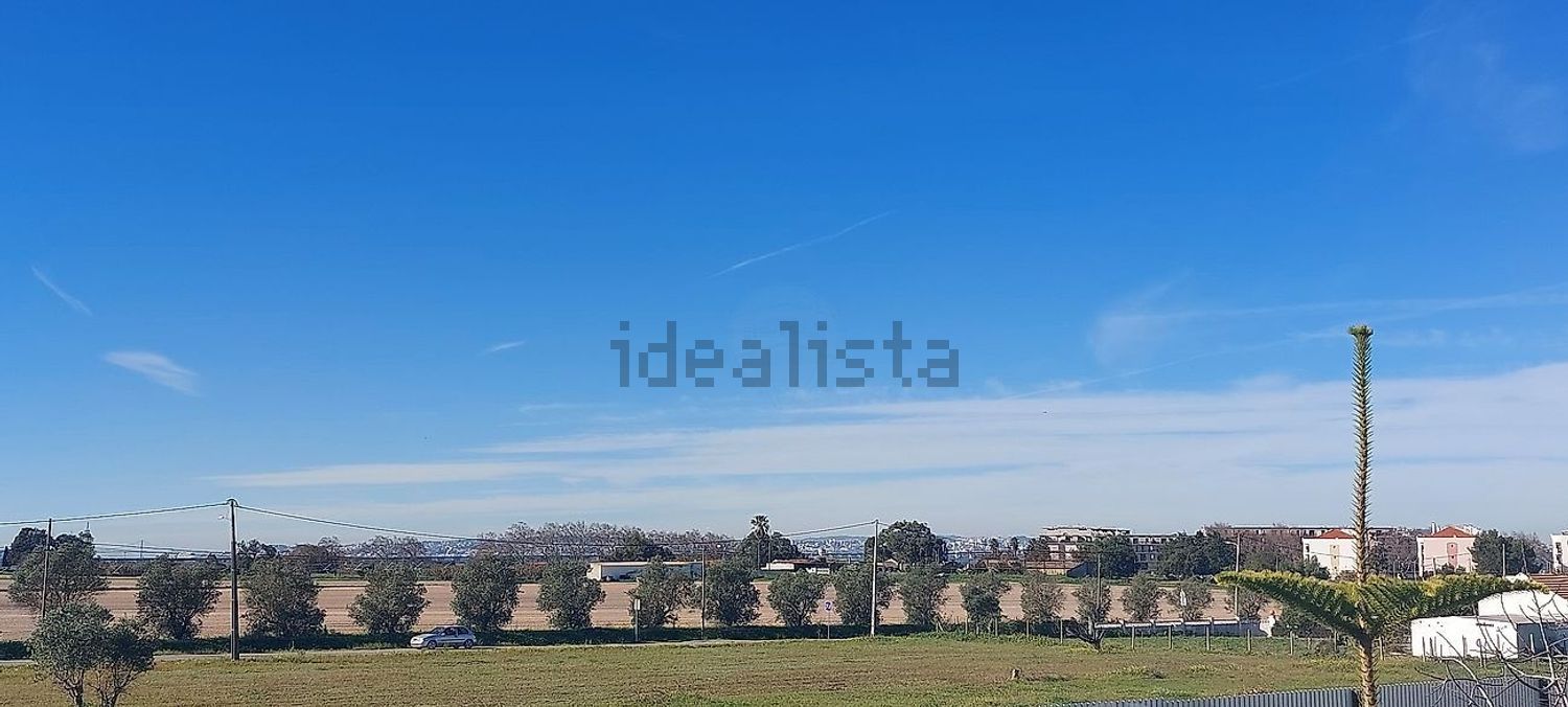 小楼房或独栋别墅出售在Rua Alto do Castelo - 花园