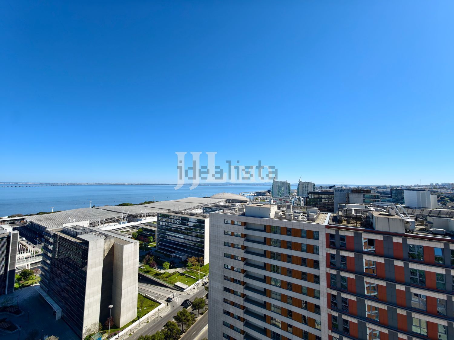公寓 t2出售在Avenida Dom João II - 视线
