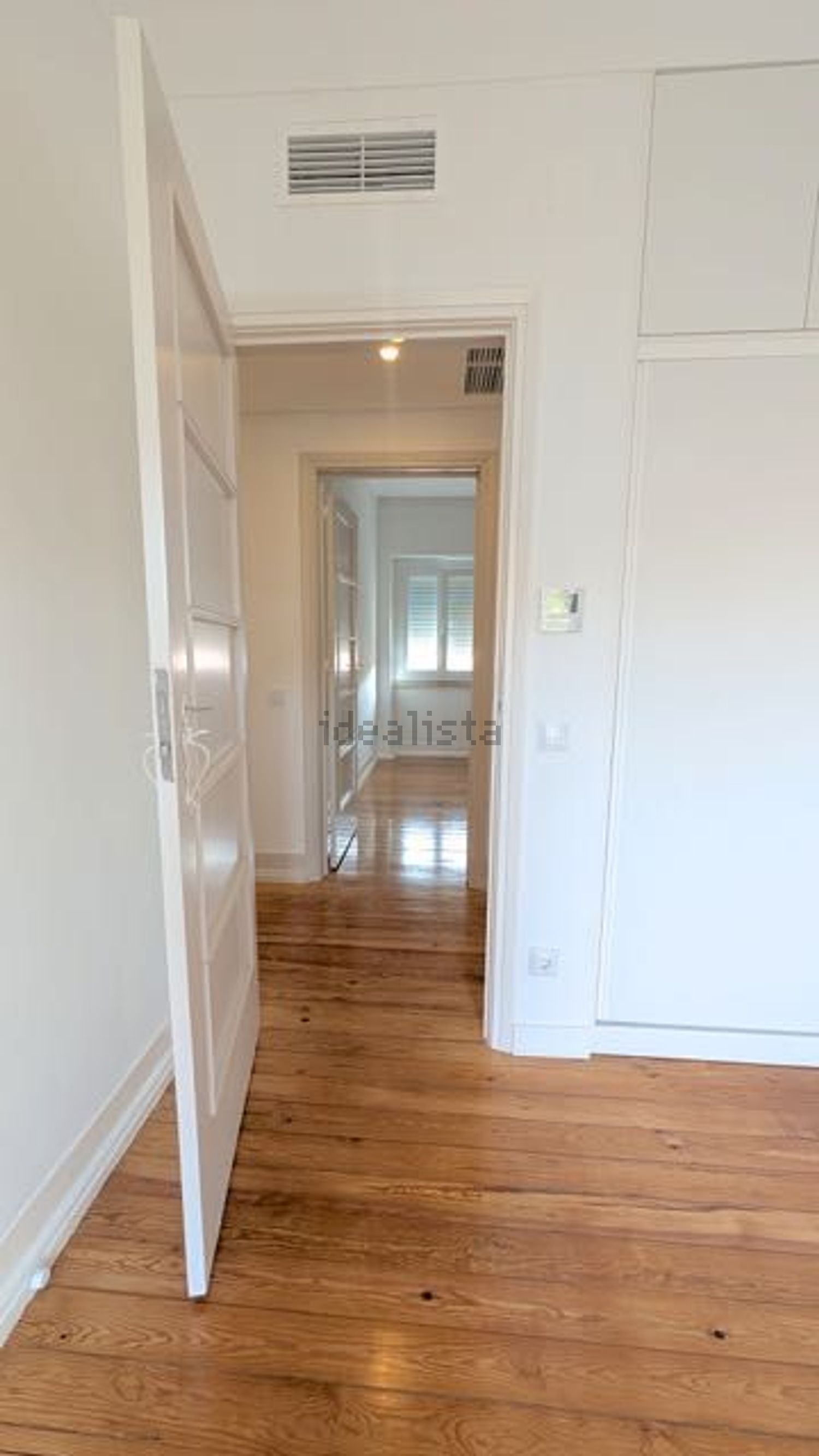 出租公寓 t3在Avenida Elias Garcia, 15 - 过道
