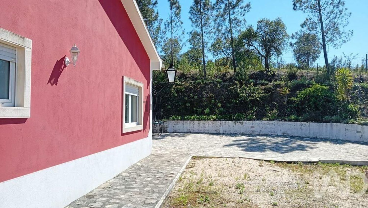 小楼房或独栋别墅出售在 São Pedro de Tomar - 停车位
