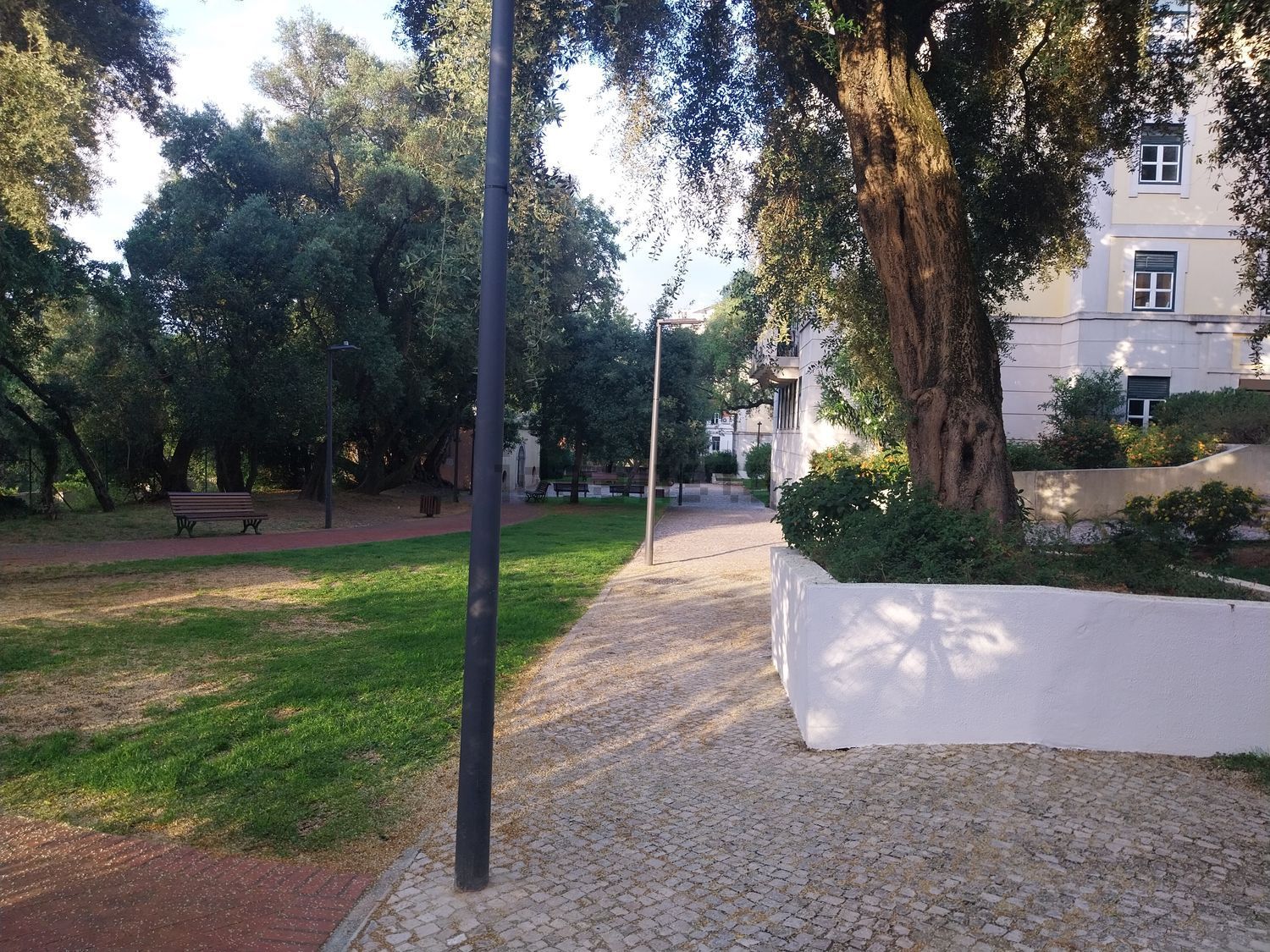 出租公寓 t2在Rua Luís de Camões, 102 - 花园