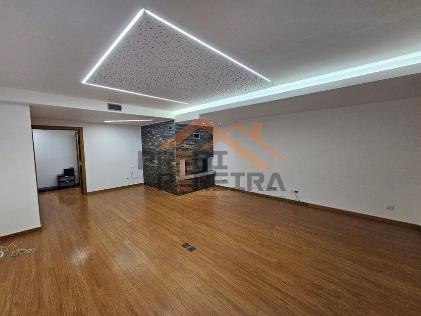 出租公寓 t3在 Ramada e Caneças
