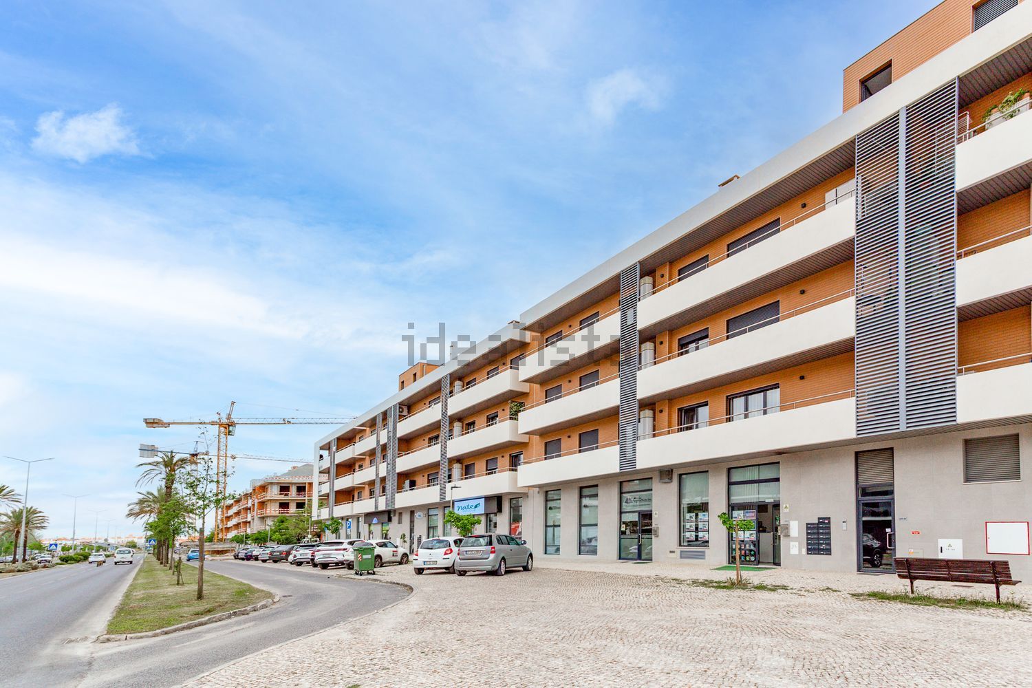 公寓 t1出售在Avenida dos Ferroviários, 85 - 视线