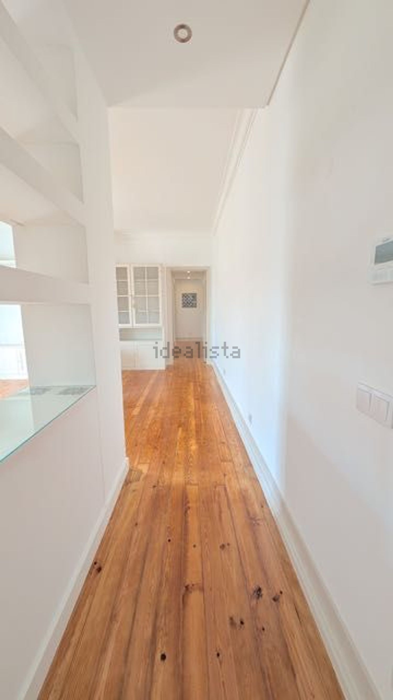 出租公寓 t3在Avenida Elias Garcia, 15 - 过道