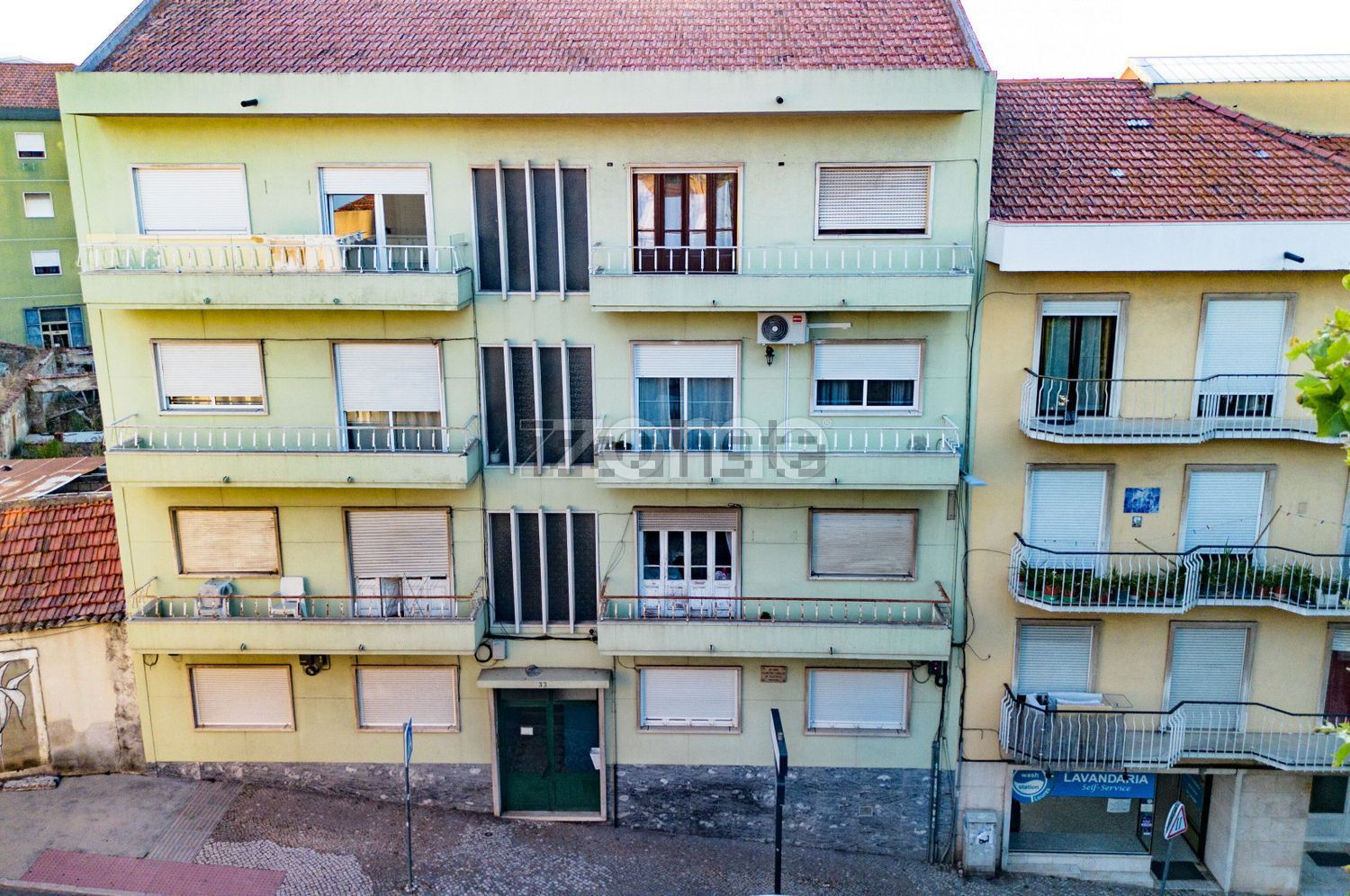 公寓 t2出售在Avenida Doutor António Carvalho de Figueiredo, 33 - 外立面