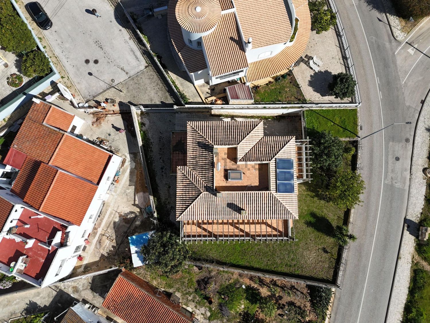 小楼房或独栋别墅出售在 Urbanização Vale da Horta - 照片