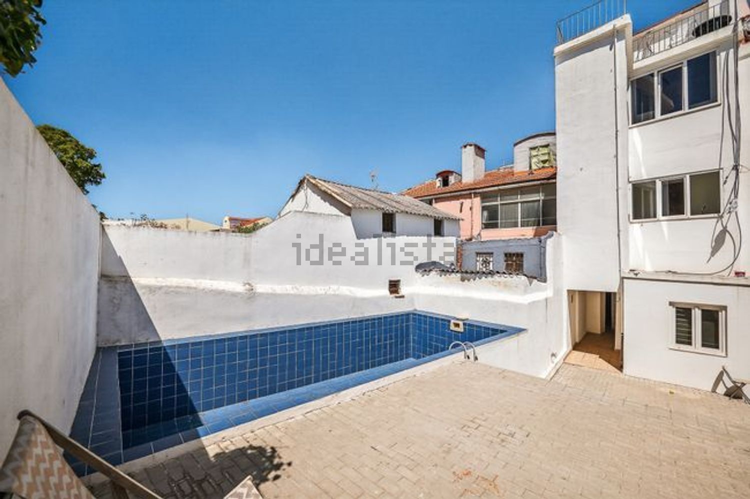 T0（单人公寓）出售在Rua b Ao Bairro da Liberdade, 85 - 游泳池