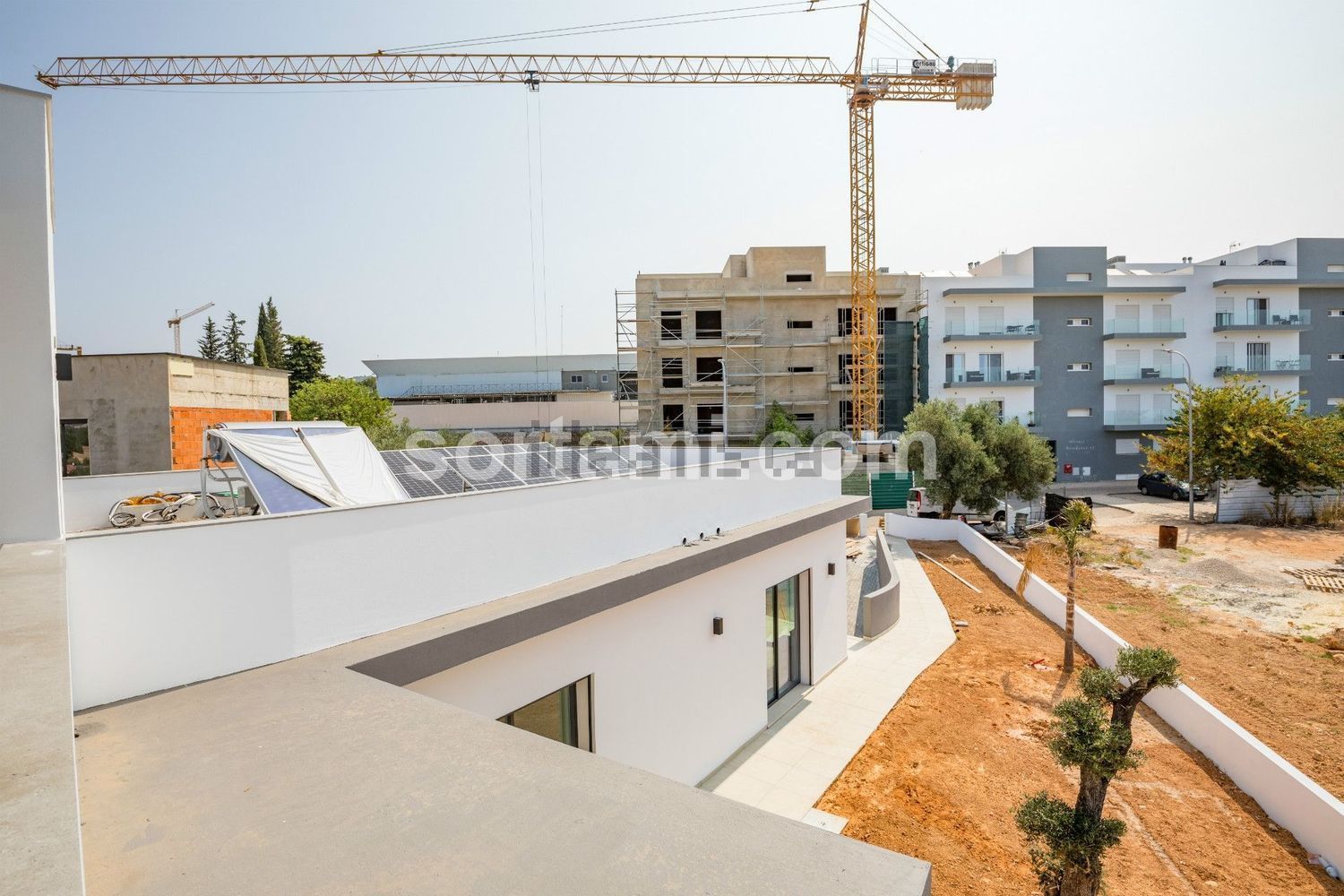 小楼房或独栋别墅出售在 Centro Oeste da Cidade de Loulé - 游泳池