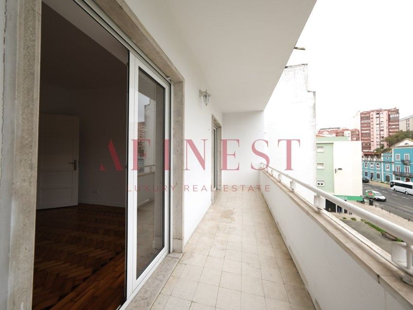 出租公寓 t3在Alameda das Linhas de Torres