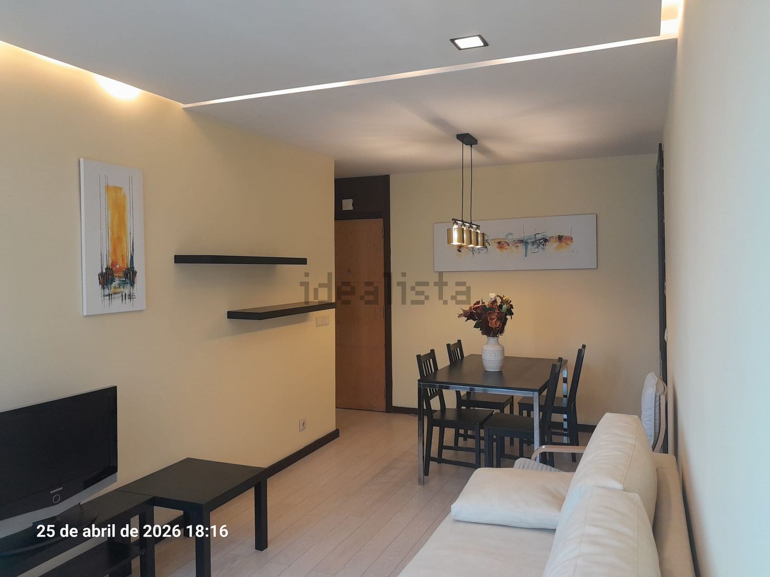 出租公寓 t2在Avenida Columbano Bordalo Pinheiro, 72 - 客厅