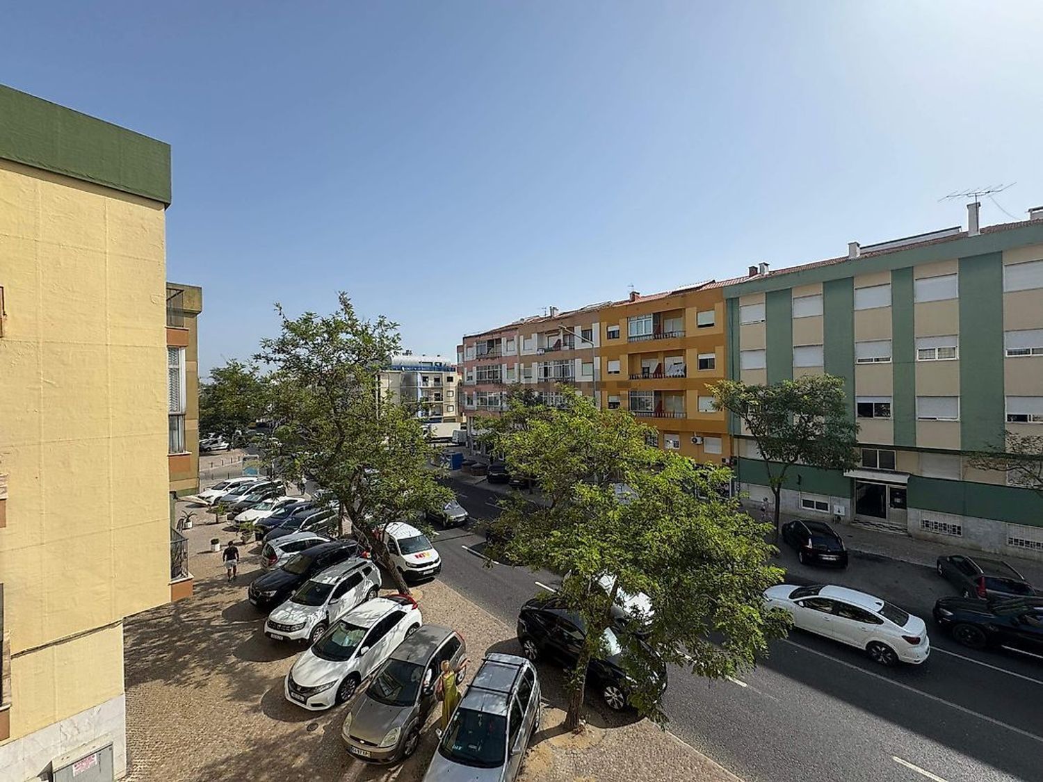 公寓 t3出售在Avenida Infante Dom Henrique - 视线