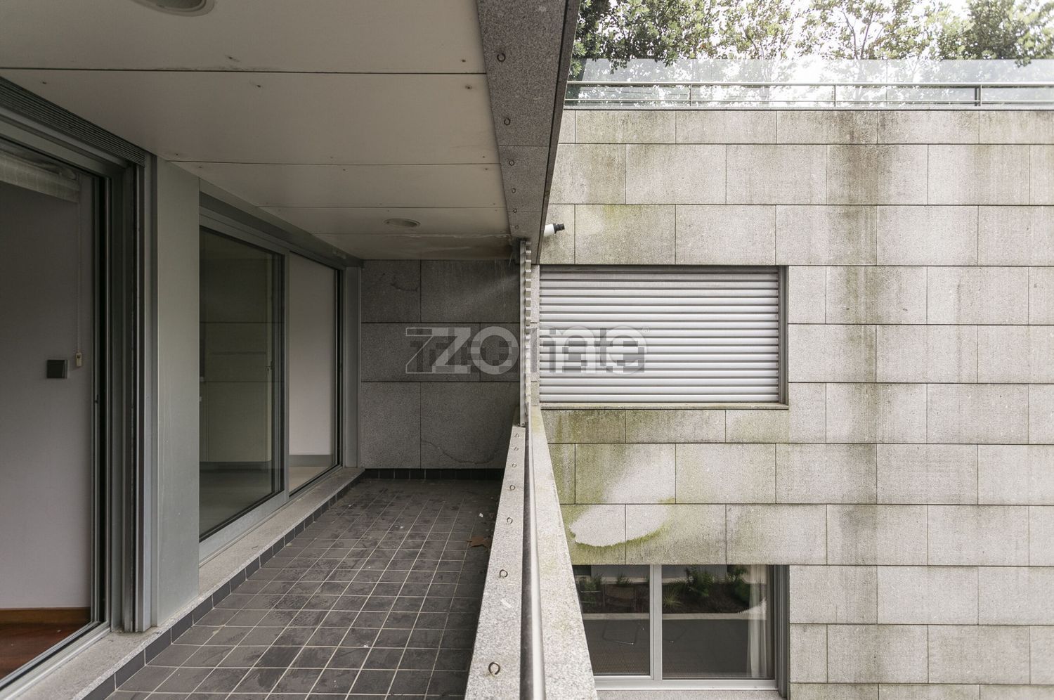 出租公寓 t4在Avenida do Parque, 401 - 门廊