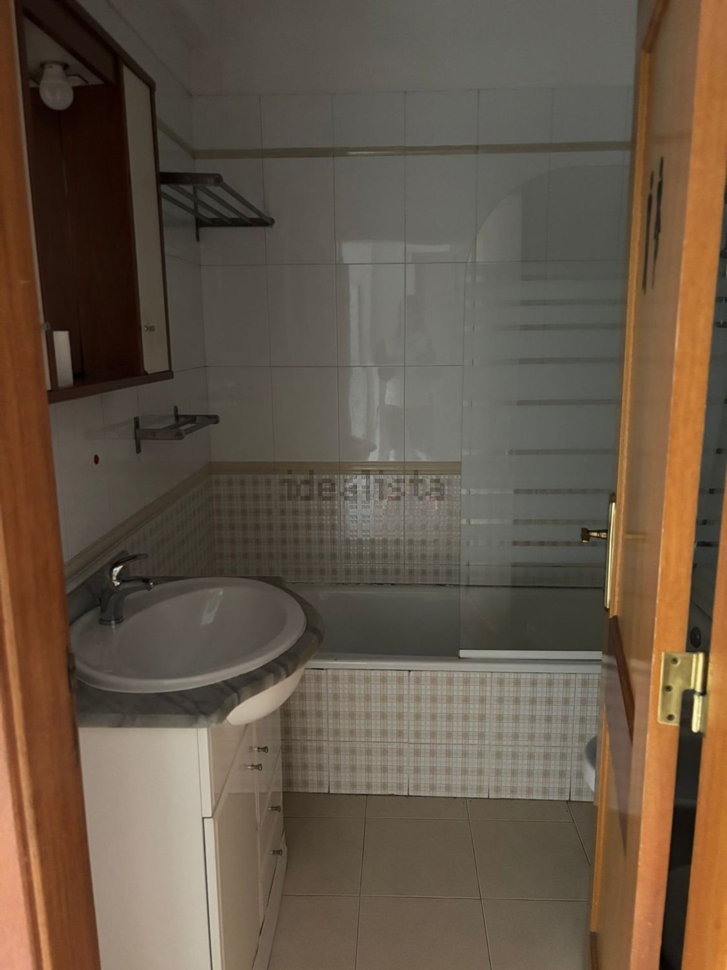 出租公寓 t2在Rua Gonçalves Zarco, 1 - 卫生间