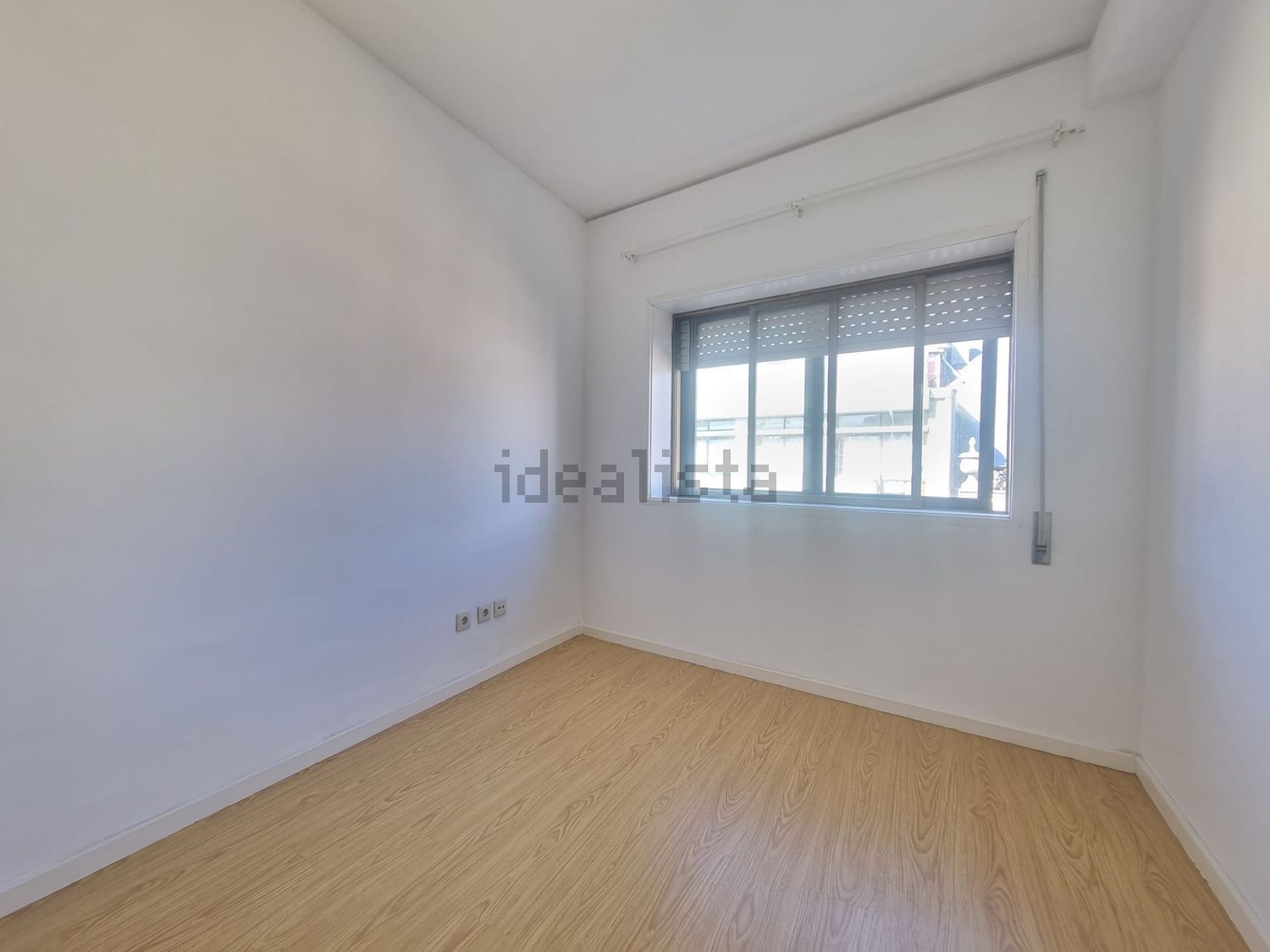 出租公寓 t1在Rua de Santa Catarina s/n - 卧室