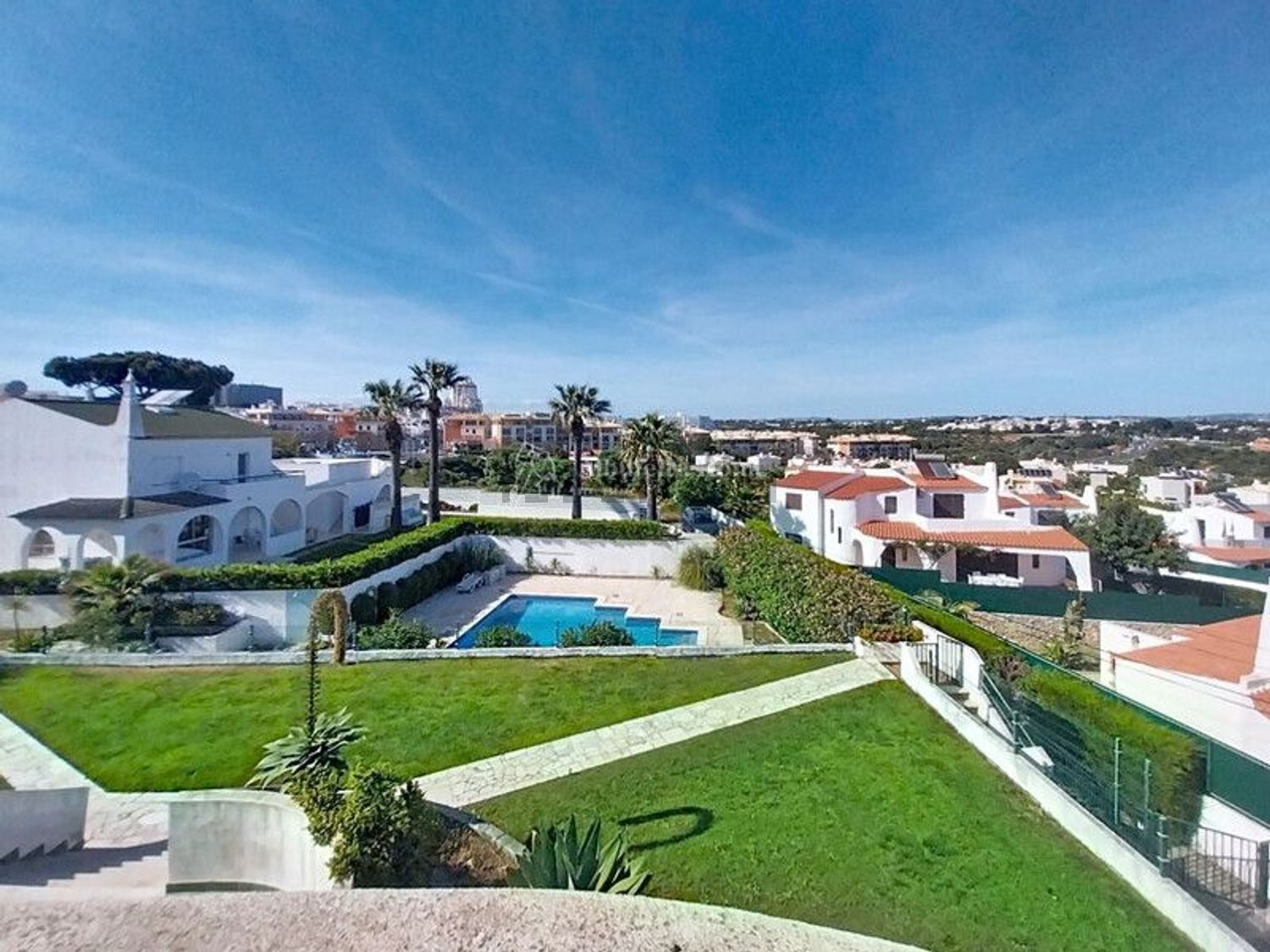 顶层公寓出售在 Santa Eulália - 游泳池