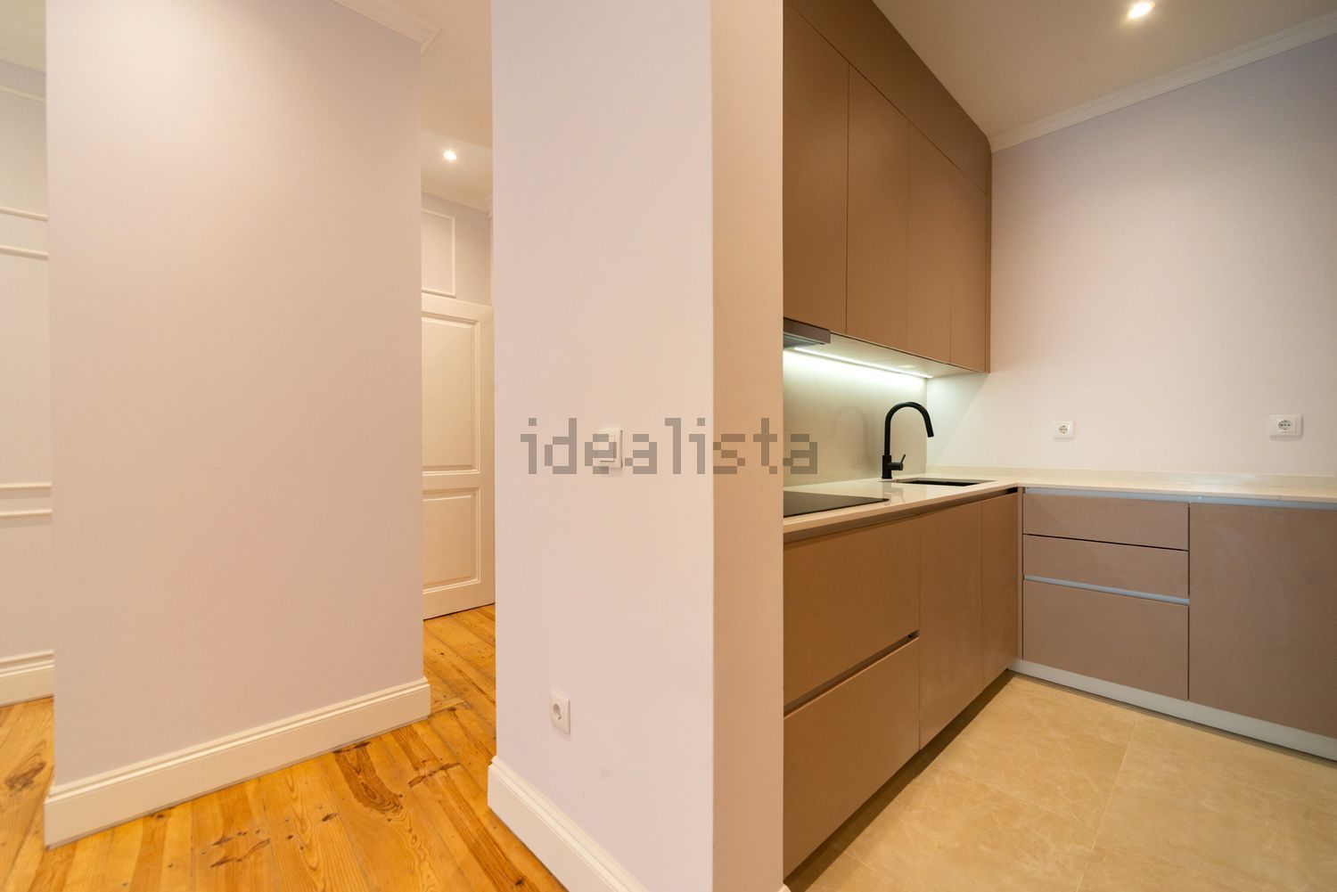 出租公寓 t2在Rua do Conde de Redondo, 92 - 厨房