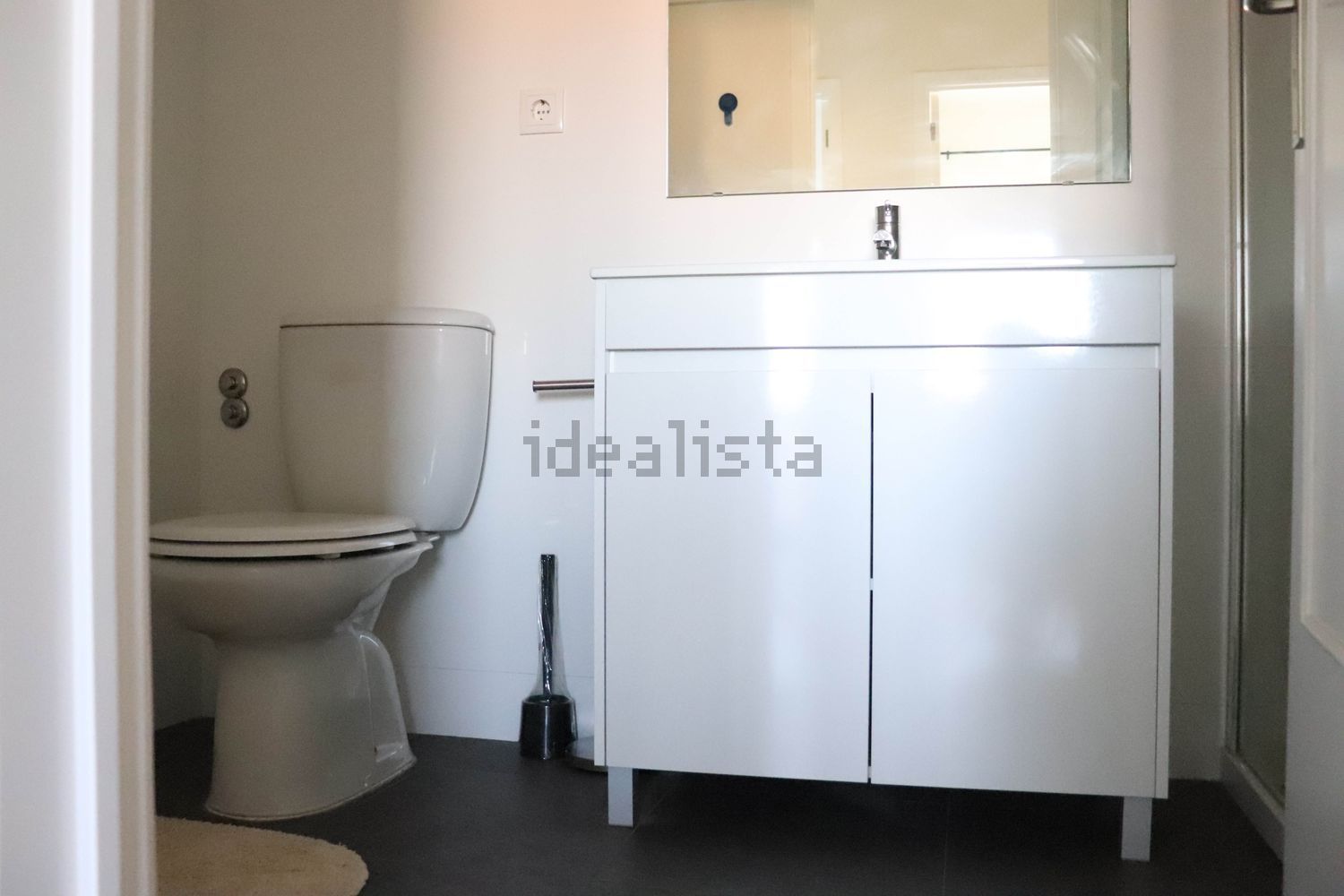 出租公寓 t2在Rua Conde Alto Mearim, 1191 - 卫生间
