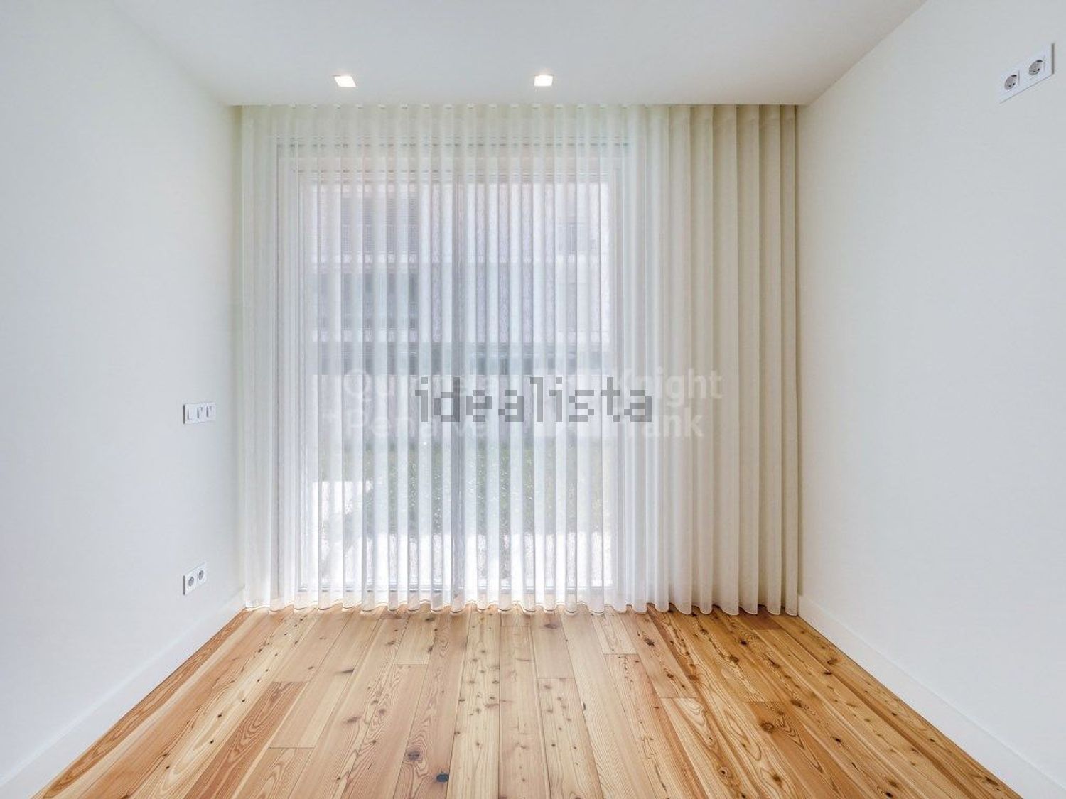 出租公寓 t2在Avenida Manuel Pinto de Azevedo - 卧室