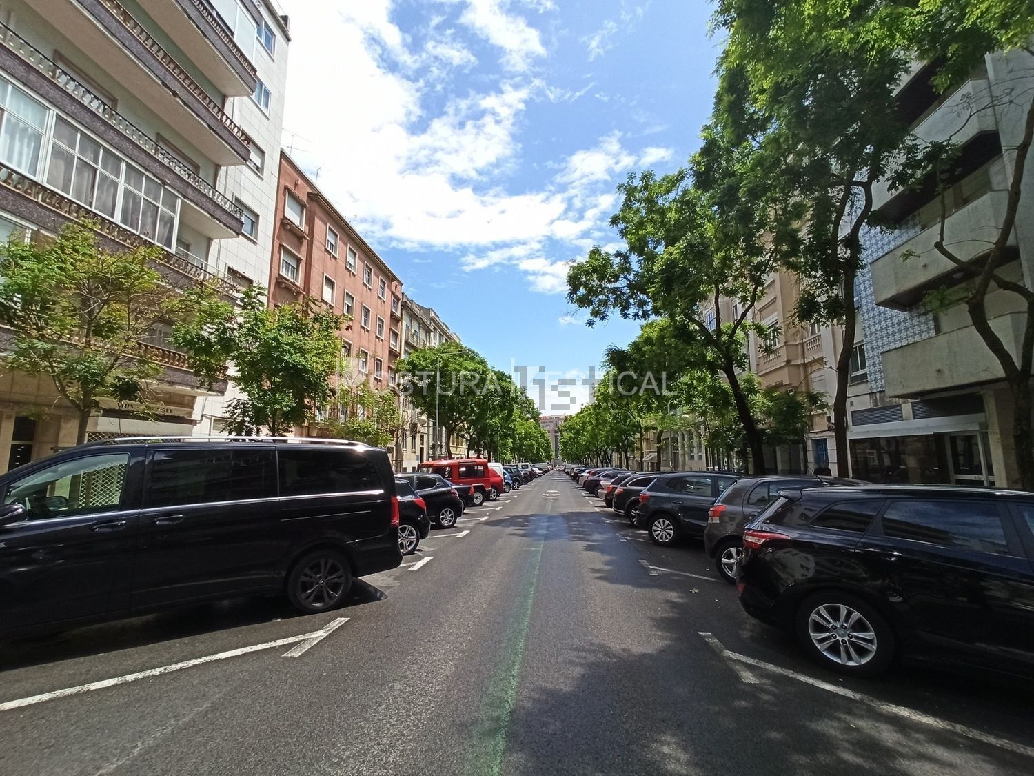出租房间在 Bairro Azul - Parque Eduardo VII - 照片