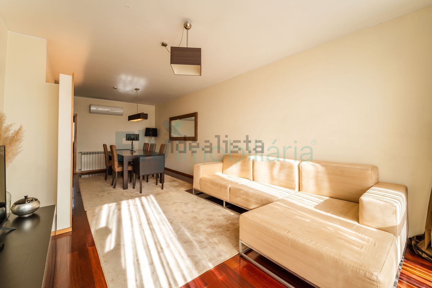 公寓 t2出售在Rua Fonseca e Castro s/n - 客厅