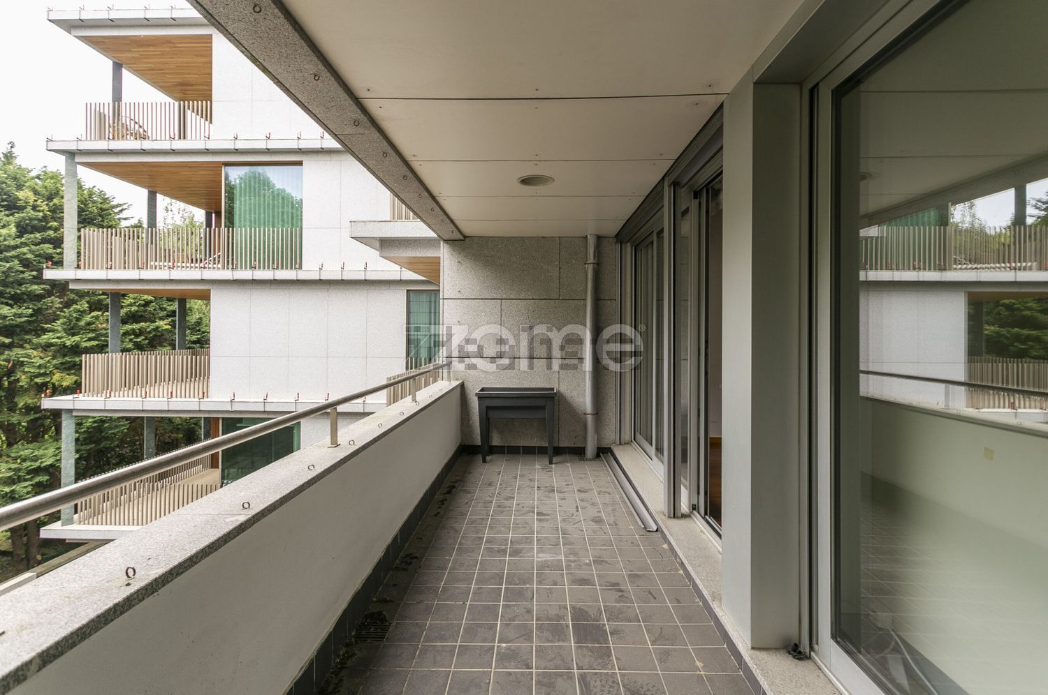 出租公寓 t4在Avenida do Parque, 401 - 门廊