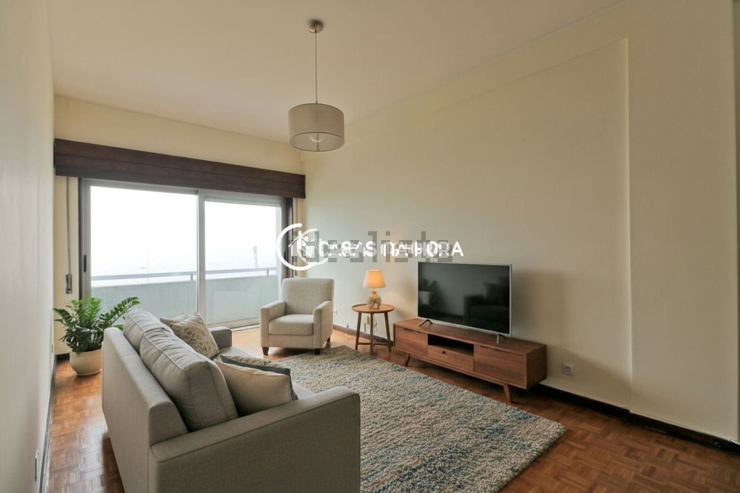 出租公寓 t2在Rua do Passeio Alegre, 76 - 客厅