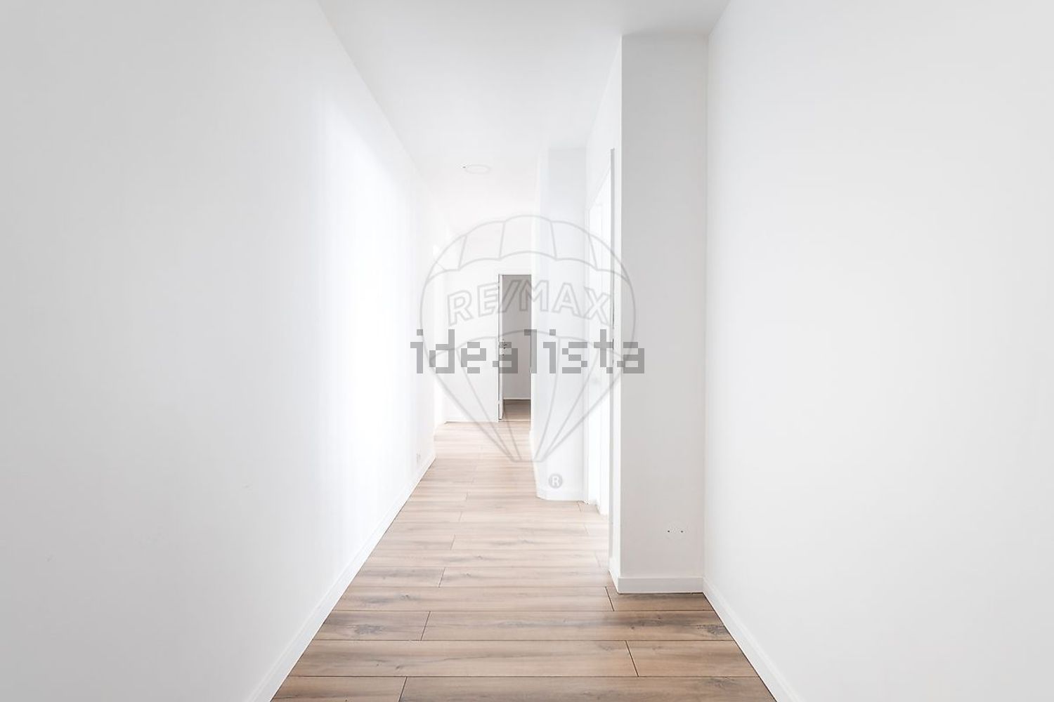 公寓 t3出售在Avenida São João de Deus - 过道