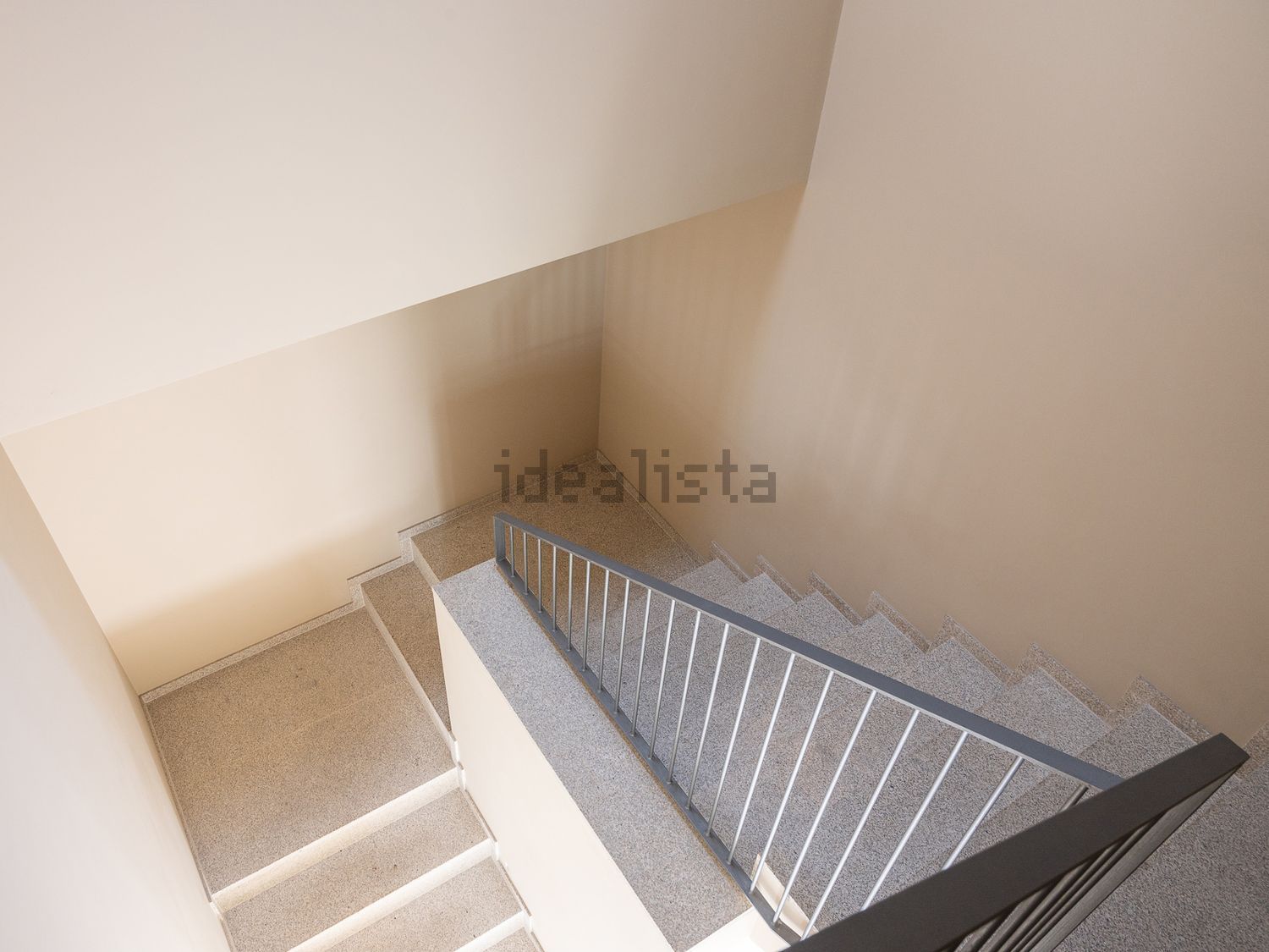 出租公寓 t1在 Cooperativa dos Arquitectos - Fonte da Moura - Pedra Verde - 详情