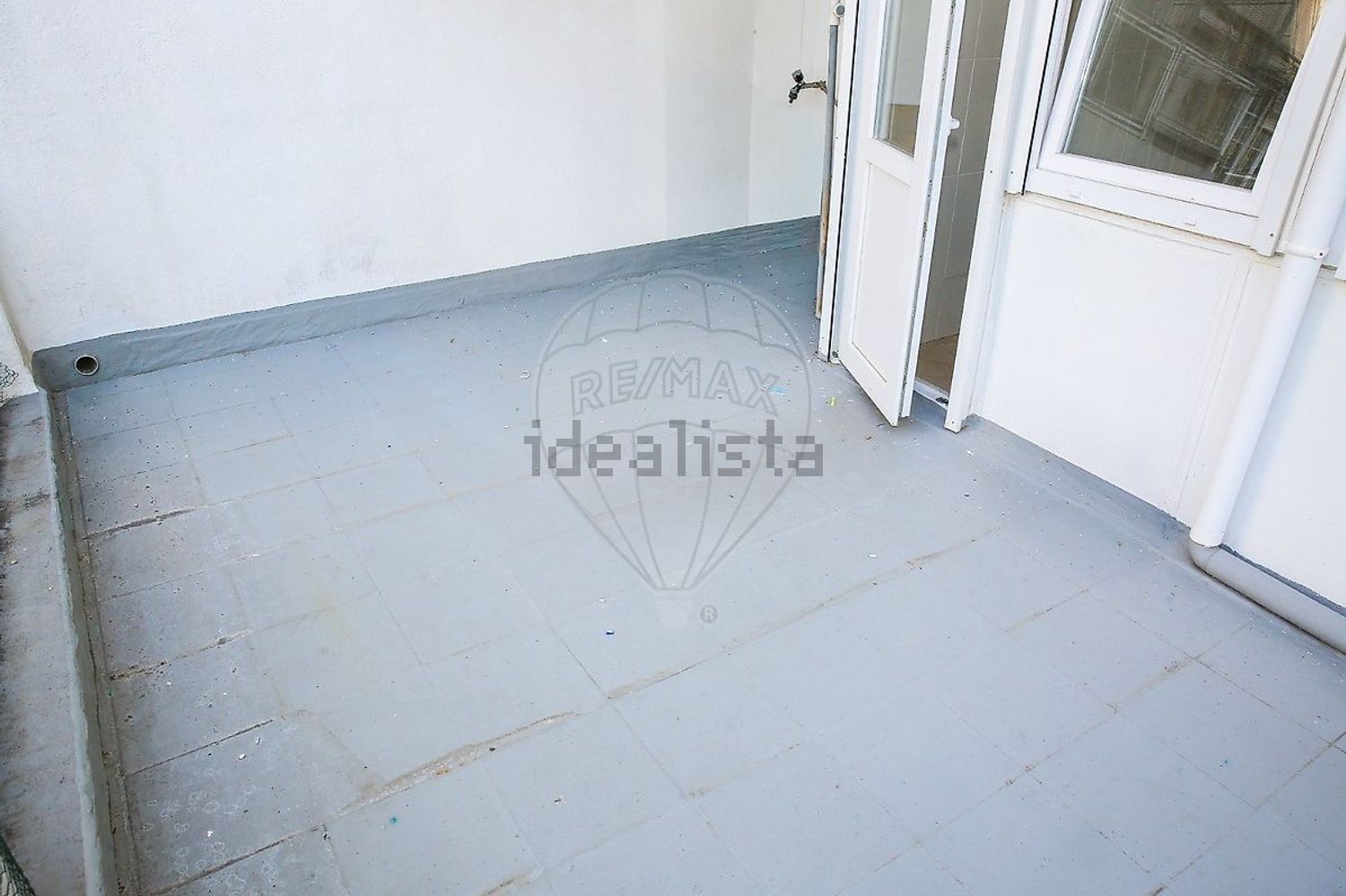 出租公寓 t1在Avenida Praia da Vitória - 阳台