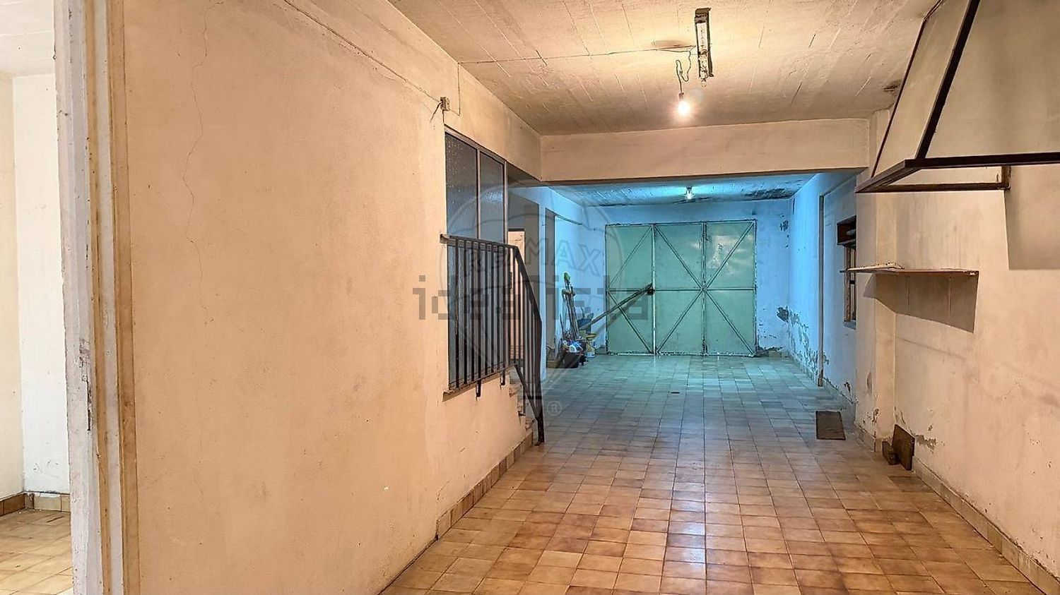 小楼房或独栋别墅出售在Rua Nossa Senhora Carmo - 过道