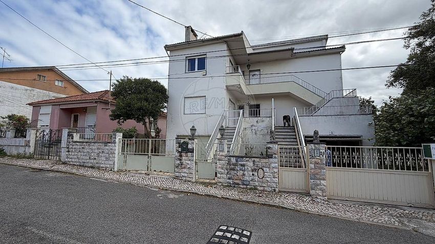 小楼房或独栋别墅出售在Rua Nossa Senhora Carmo