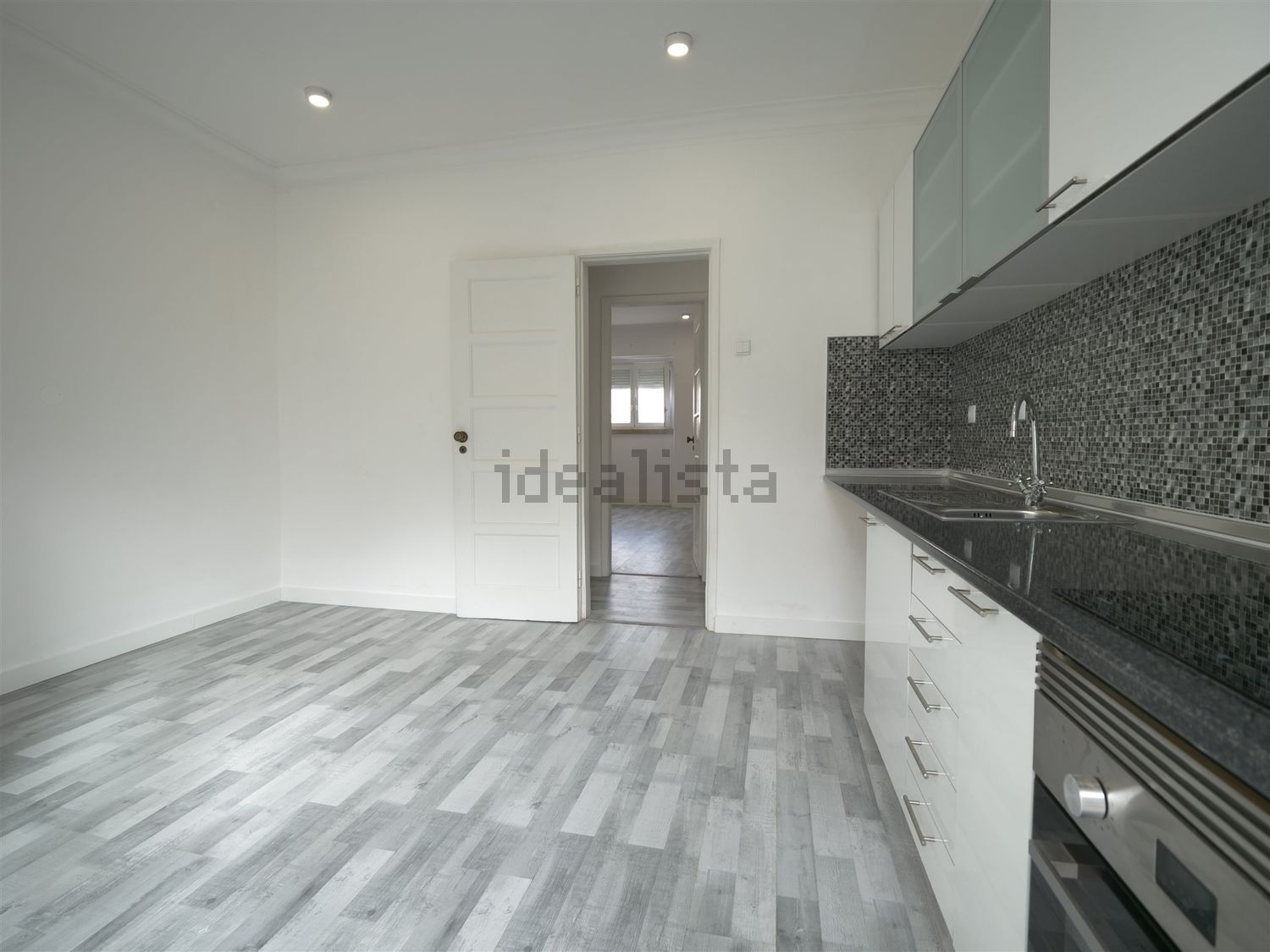 出租公寓 t1在Avenida de Roma, 83 - 厨房