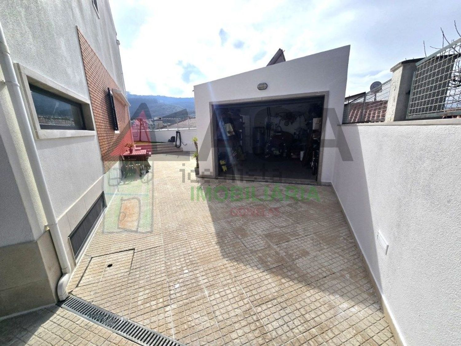 小楼房或独栋别墅出售在Rua Museu Tauromáquico, 3 - 停车位