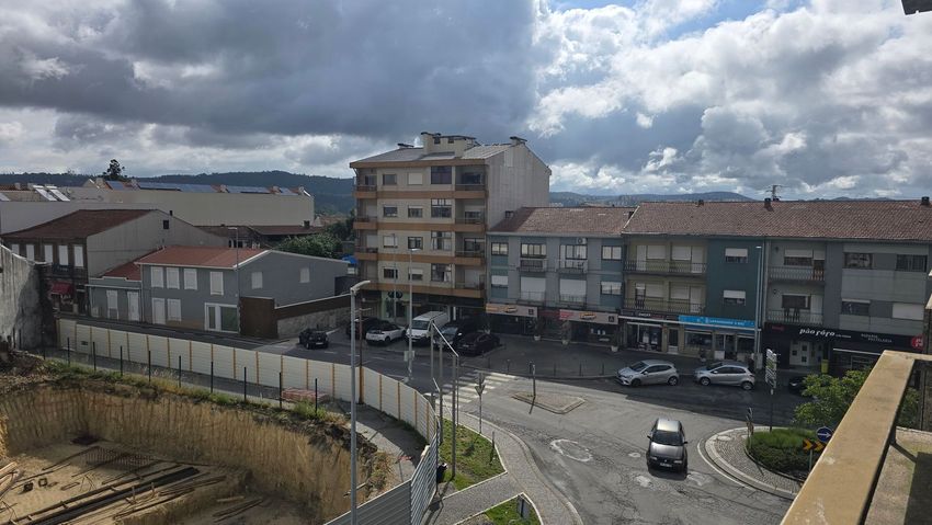 出租公寓 t3在Rua Doutor José Luís de Araújo